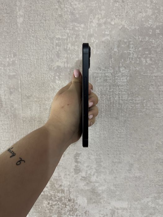 Продам айфон 13 синий