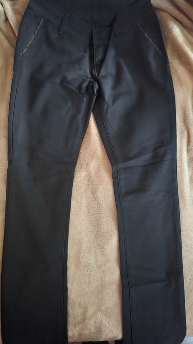 Различни модели и размери дънки