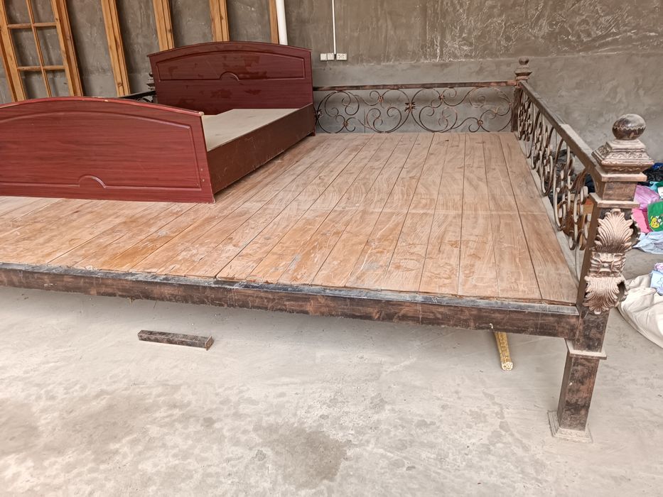 Темир каравот ( су́ри ) сотилади