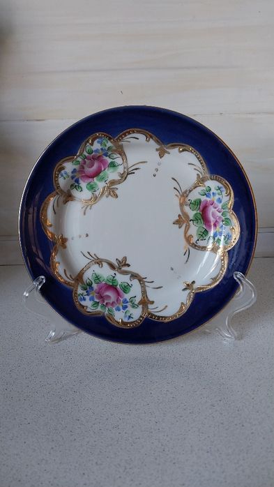 Антикварные-тарелки