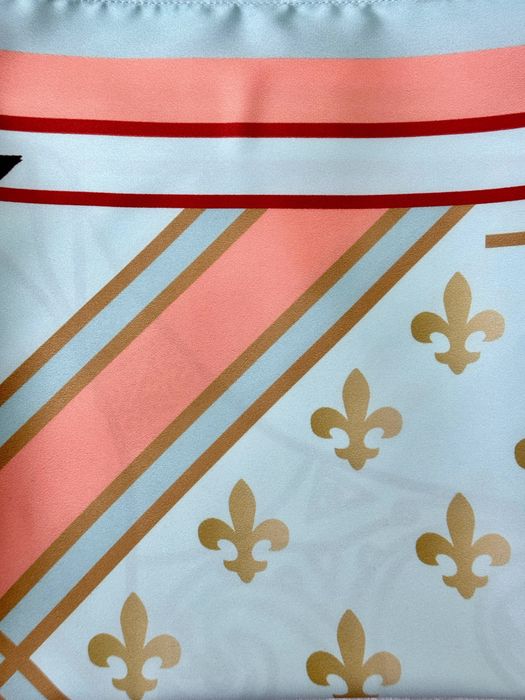 Дизайнерские шелковые платки