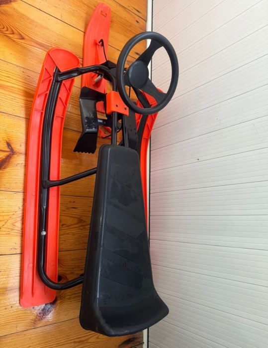 Санки новые.     .