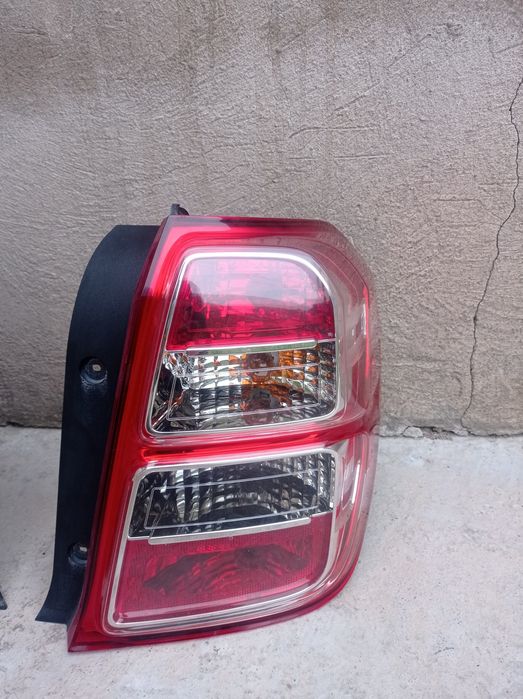 Cobalt фара и стоп сигнал