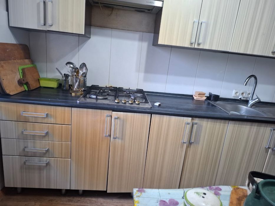 Продам кухонный гарнитур