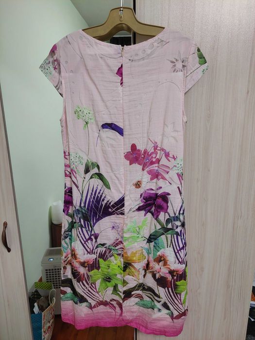 Свежи пъстри рокли