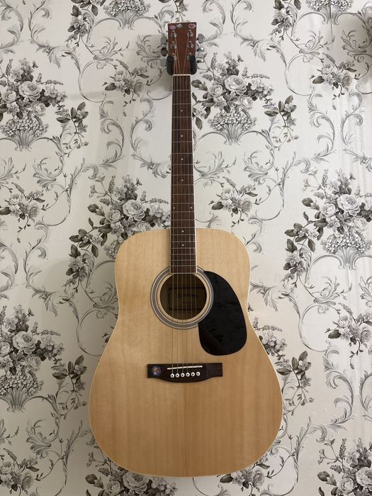 Акустическая Гитара Levinson