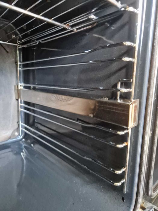 Фурна за вграждане Miele H2663B
