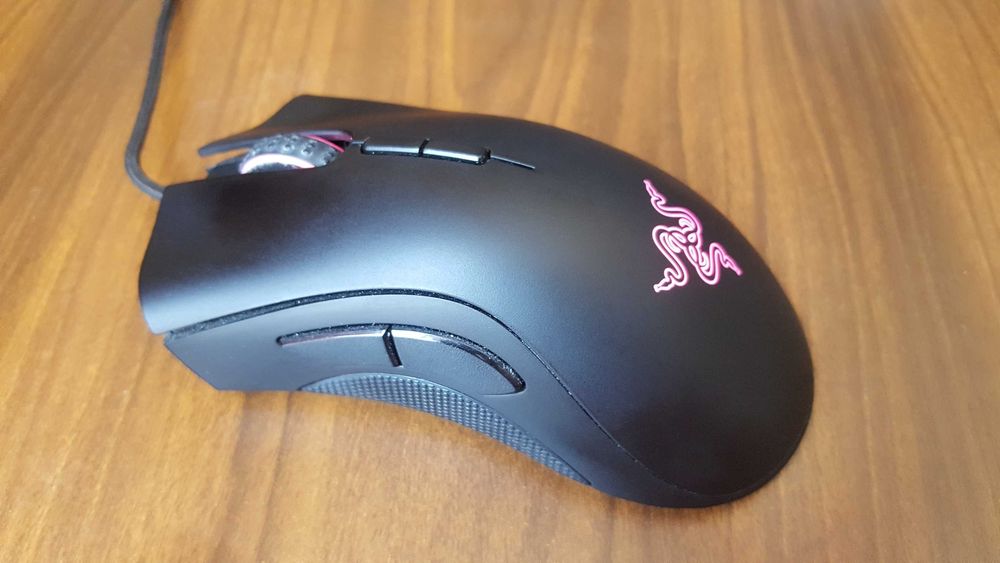 Чисто НОВА мишка Razer Deathadder Elite Gaming, Геймърска Ергономична