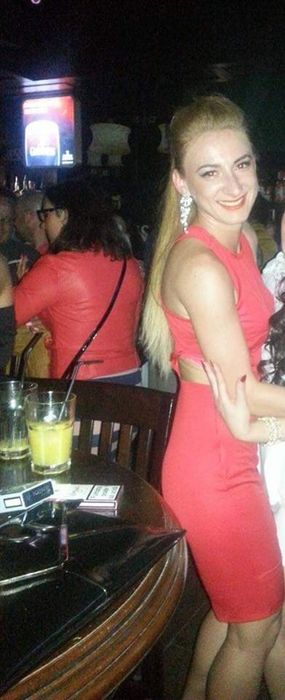 Rochii și salopete elegante evenimente
