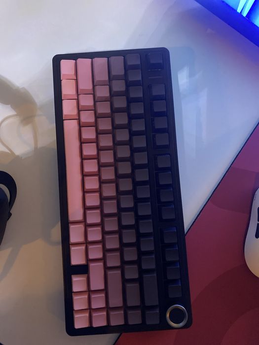 обменяю aula f75 pro