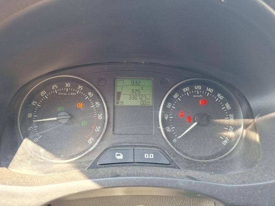 Dezmembrez Skoda Fabia Combi 545 2010 1.6 Tdi Cayb 66Kw|90Hp