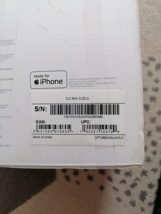DJI Mini 3 - Ca Nouă (Doar 8 încărcări), 2 baterii+ hub de incarcare