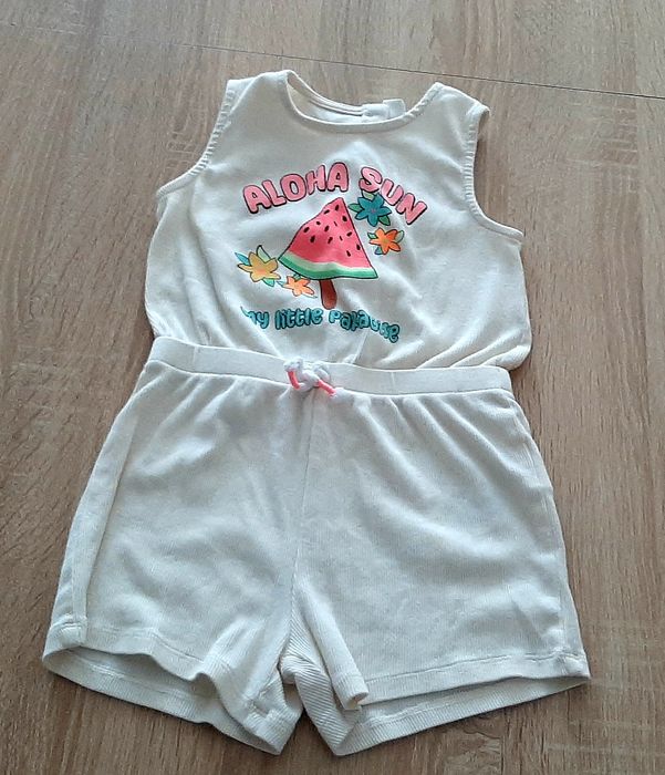 Нов вълнен пуловери Като нови -гащеризони и панталонки за2-3годинки3