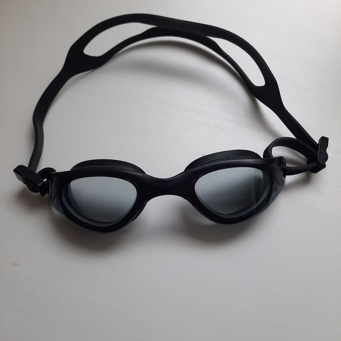 Очки для плавания