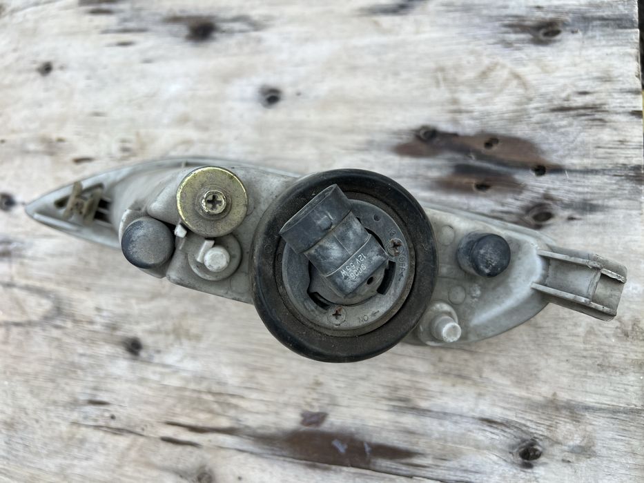 Противотуманка Camry 30-35