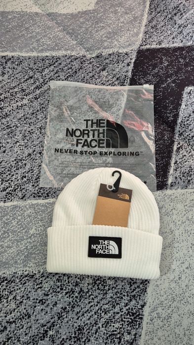 Caciula The North Face alba