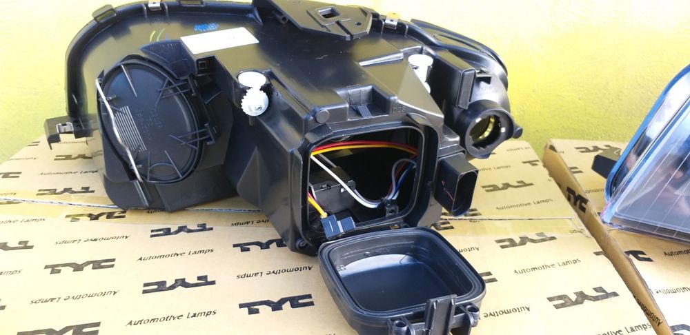 Фар Ауди А3 фарове Audi A 3 светлини А3 2003 г.- 2008 г.  Н7 + Н7