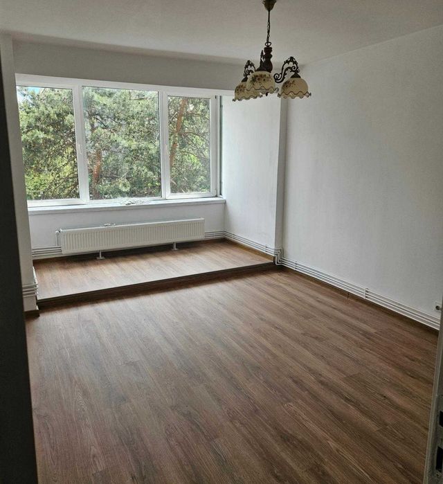 Inchiriez apartament 2 camere nemobilat Centrul Civic