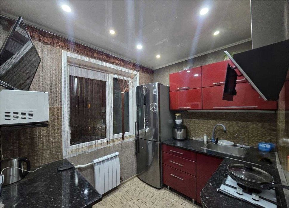 **Продам 2х квр-у в 1 мкр по Момышулы Помощь в Ипотеке