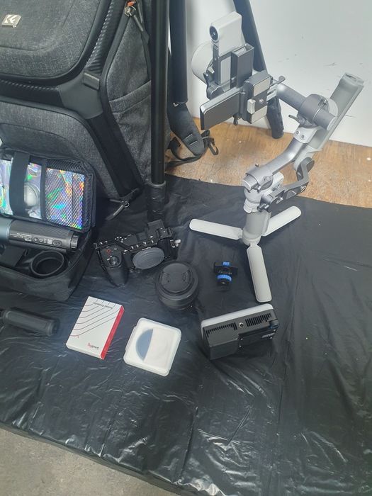 Sony a6700 videograf uchun komplekt