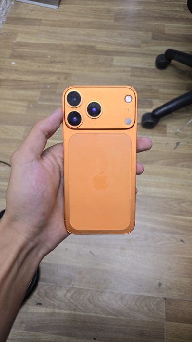 Iphone X 17 нің корпусінде телефоны сатылады