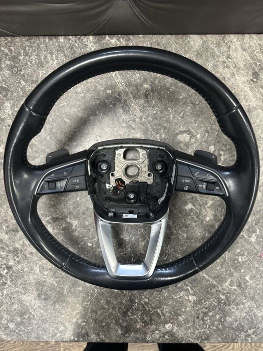 Audi Q7 A3 A4 Q8 волан С подгрев