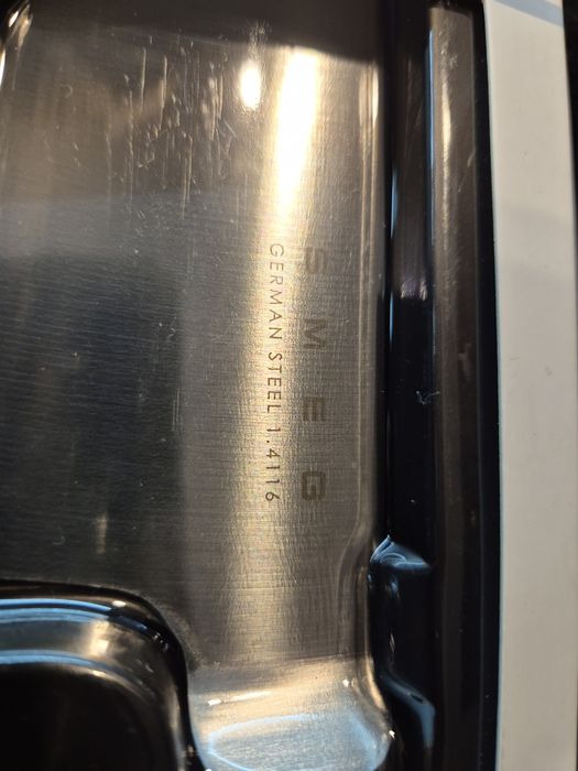 Кухненски нож на шефа SMEG