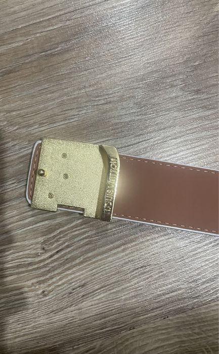 Curea Louis Vuitton