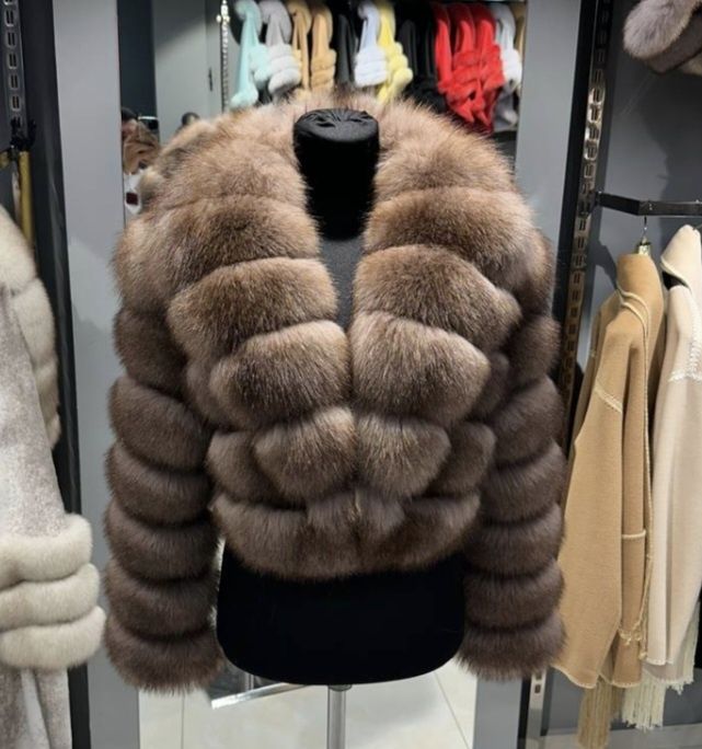 Чисто ново яке/палто от 100% висококачествена лисица