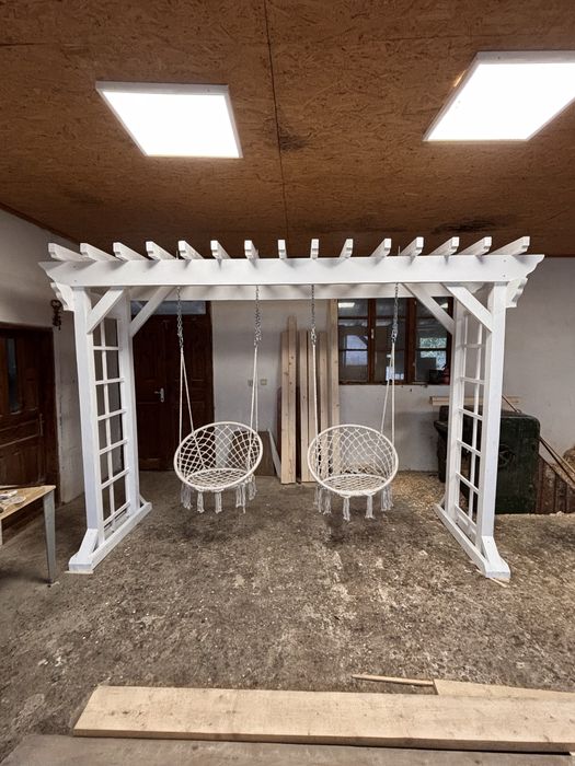 Pergola cu 2 leagăne