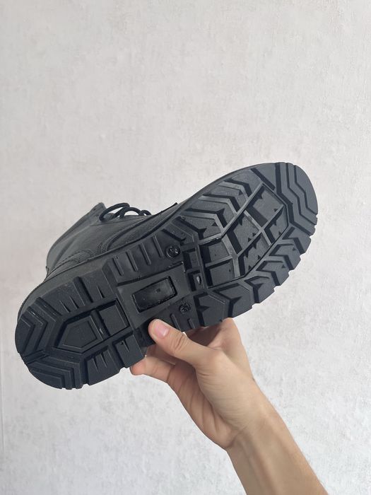 новые берцы.