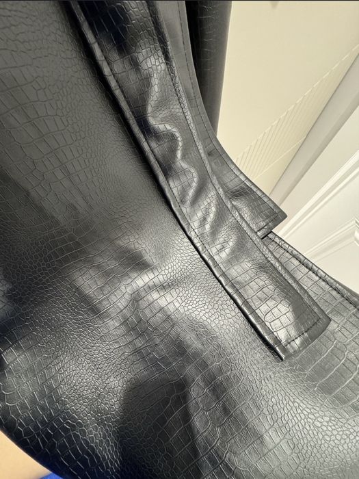 Тренч под кожу кроко