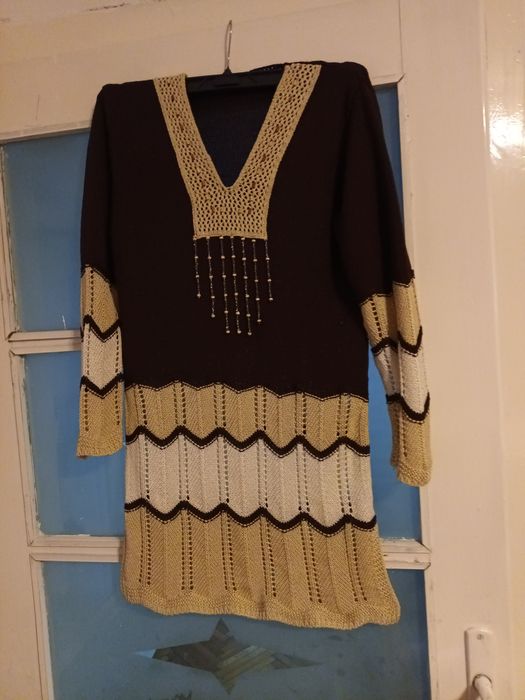 Rochie marimea  L din material acrilic