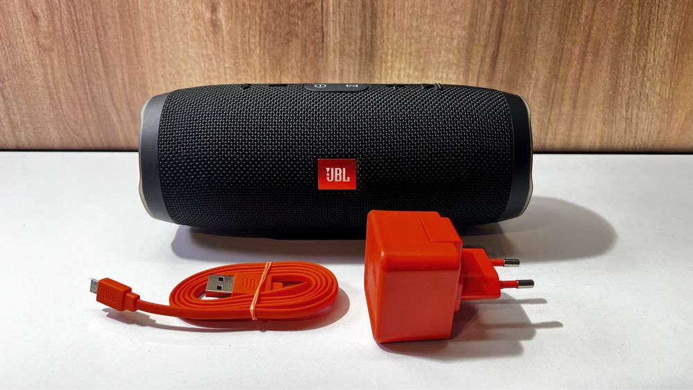 Оригинална колонка JBL Charge 3