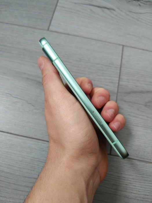 Google Pixel 8a verde