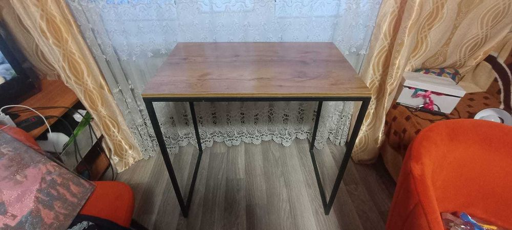 Продам сто для маникюра