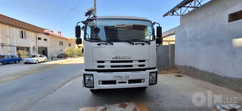 Isuzu 2023 yil  holati  yaxshi
