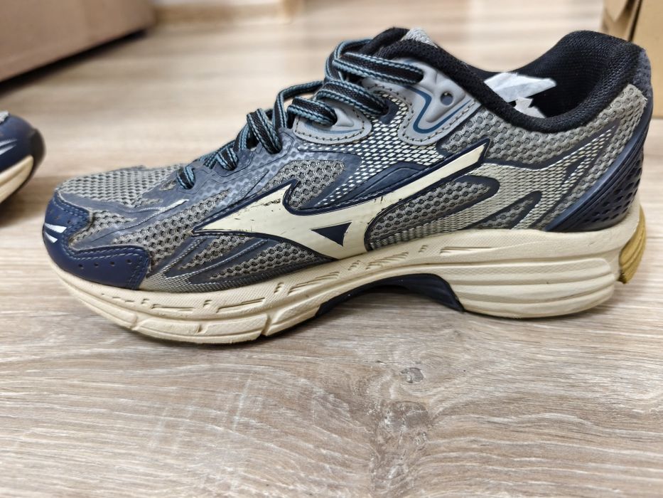 Кроссовки Mizuno halo mix