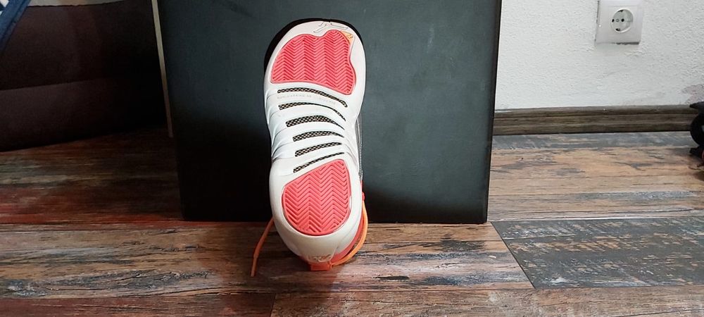 AIR JORDAN 12 retr