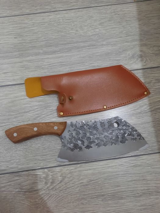 Новый топорик в чехле