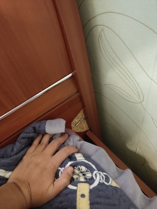 Кровать для спальни и манеж
