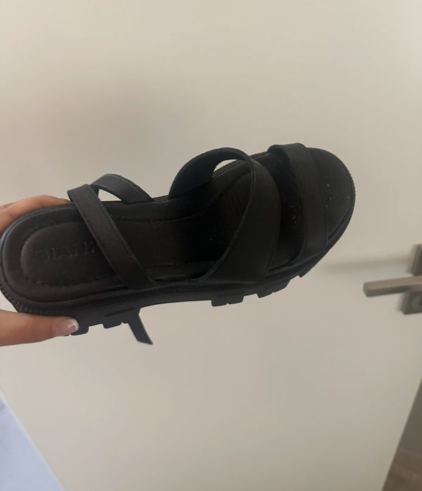 Дамска чанта Guess