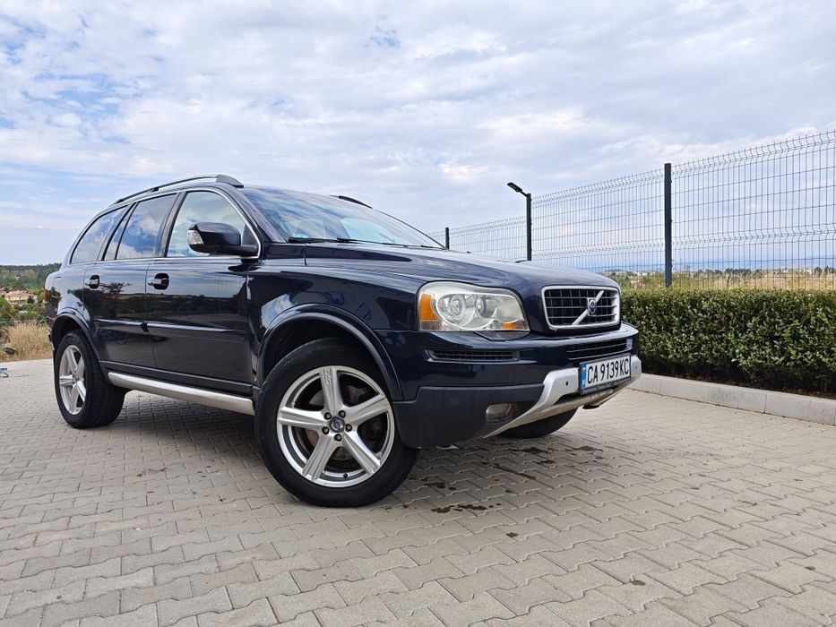 Продавам Volvo XC90 D5 AWD