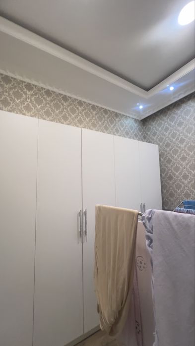 Продам Шкаф 6 дверный