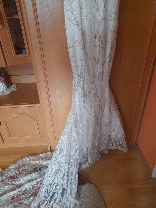 Vand rochie de mireasa