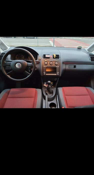 VW Touran an 2005