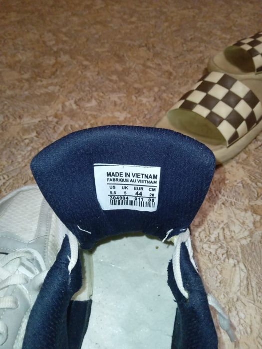 Кроссовки Nike  44размер