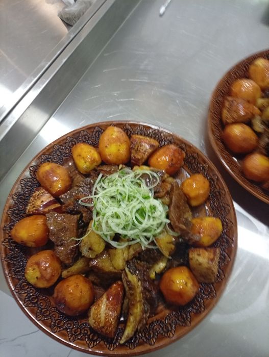 Ассалому алейкум кадрдонлар, сизлар учун ошпазлик хизмати.