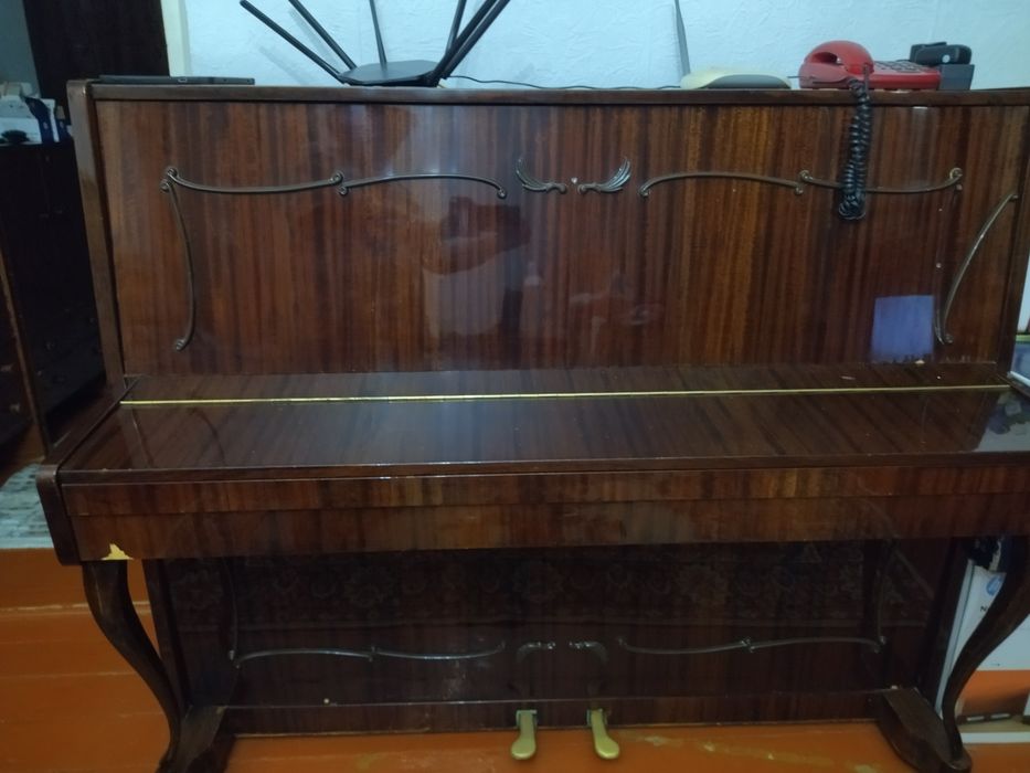 Продам фортепиано "Октава" Б/У