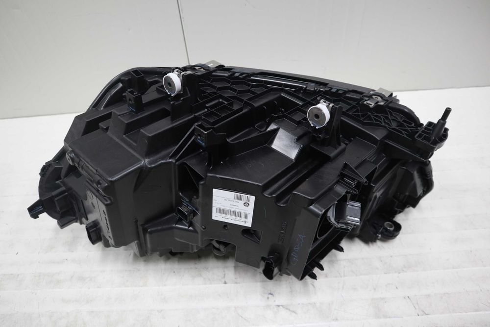 Десен фар БМВ Г05 Г06 BMW G05 G06 Лед Щатски